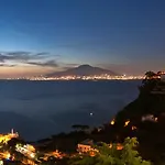 Apta Mihi Vico Equense
