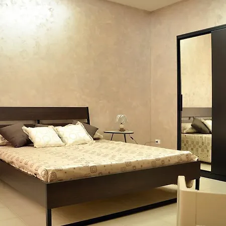 Apta Mihi לינה וארוחת בוקר 3*