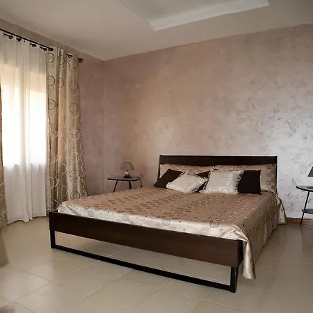 ベッド・アンド・ブレックファスト Apta Mihi ヴィーコ・エクエンセ